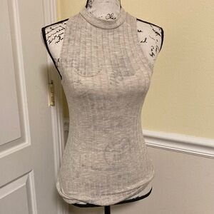 POPULAR BASICS TOP FITTED CREW NECK BLOUSE